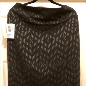 LulaRoe Cassie skirt